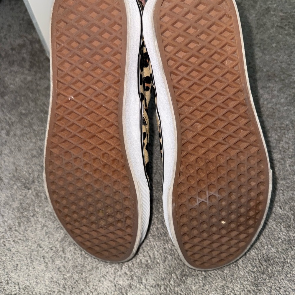 Vans Leopard Print Slip-On Flats - Picture 4 of 4
